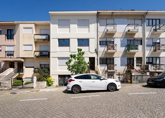 Bright & Spacious Flat By Host Wise Διαμέρισμα