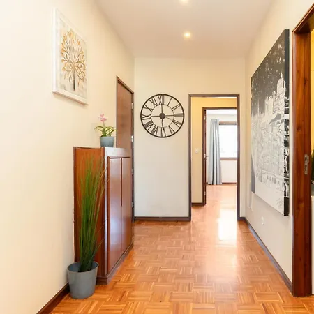 Bright & Spacious Flat By Host Wise *