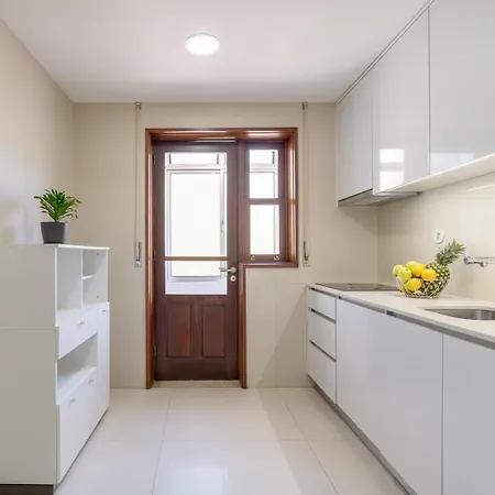 Bright & Spacious Flat By Host Wise شقة *