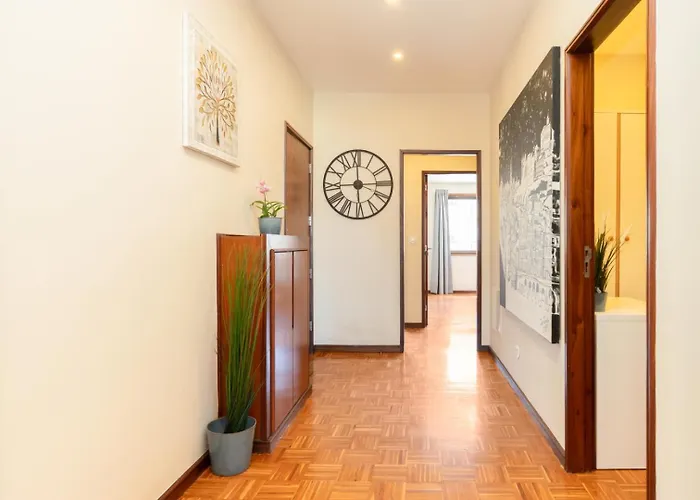 Bright & Spacious Flat By Host Wise *