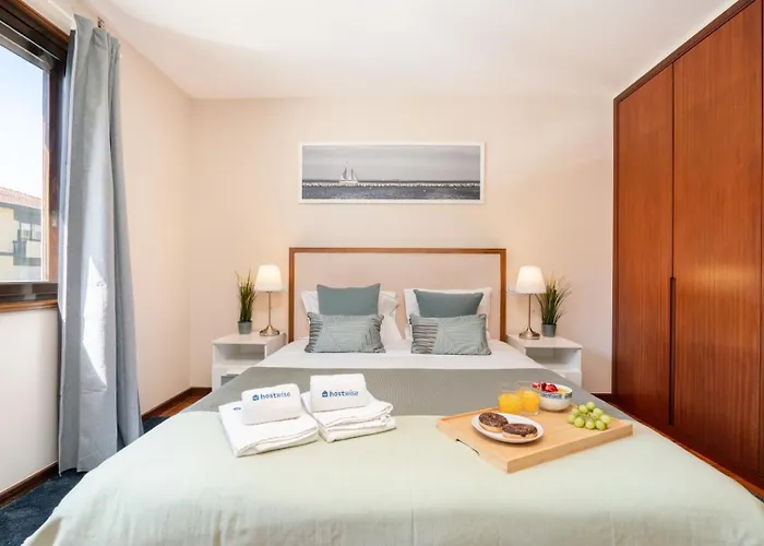 Bright & Spacious Flat By Host Wise Apartman *