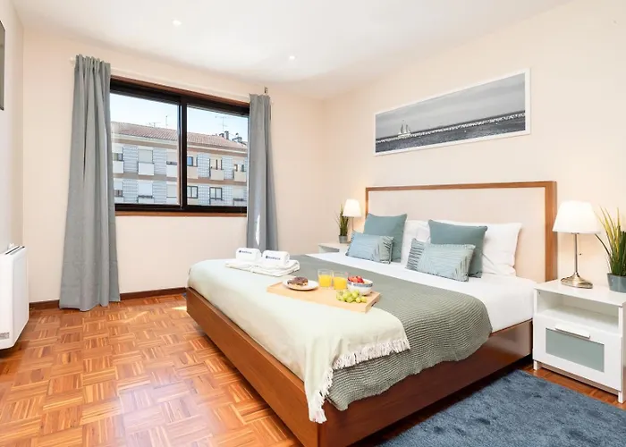 Bright & Spacious Flat By Host Wise Apartman Porto