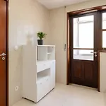 Bright & Spacious Flat By Host Wise