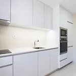 Bright & Spacious Flat By Host Wise 公寓 *
