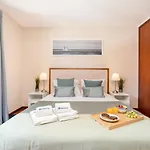 Bright & Spacious Flat By Host Wise 公寓 *